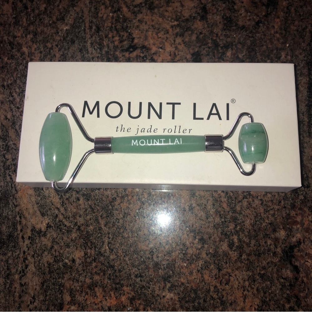 Mount lai jade roller